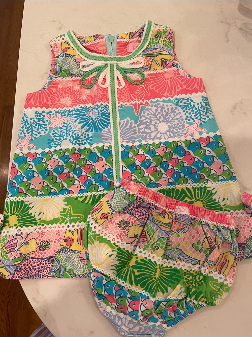 Lilly Pulitzer girls matching set sz 12-18 months